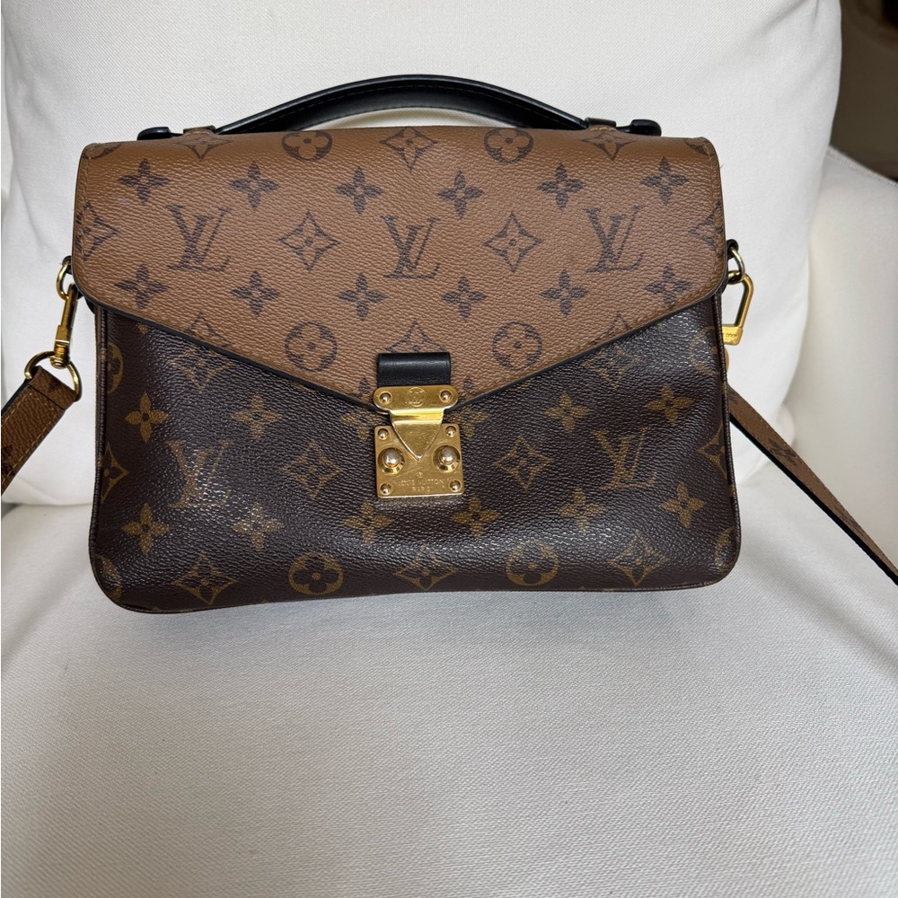 Louis Vuitton Brown Crossbody Bag with Monogram Design